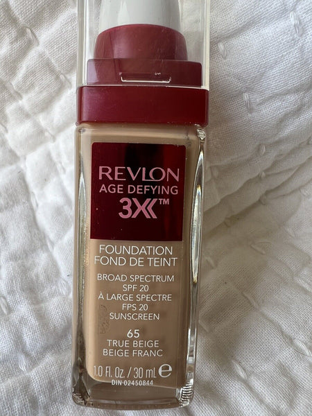 TWO Revlon ColorStay Makeup Foundation SPF 20 Normal/Dry Skin- Medium Beige #240