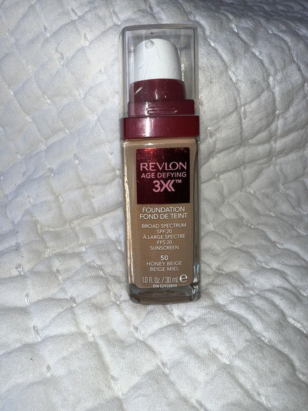 TWO Revlon ColorStay Makeup Foundation SPF 20 Normal/Dry Skin- Medium Beige #240